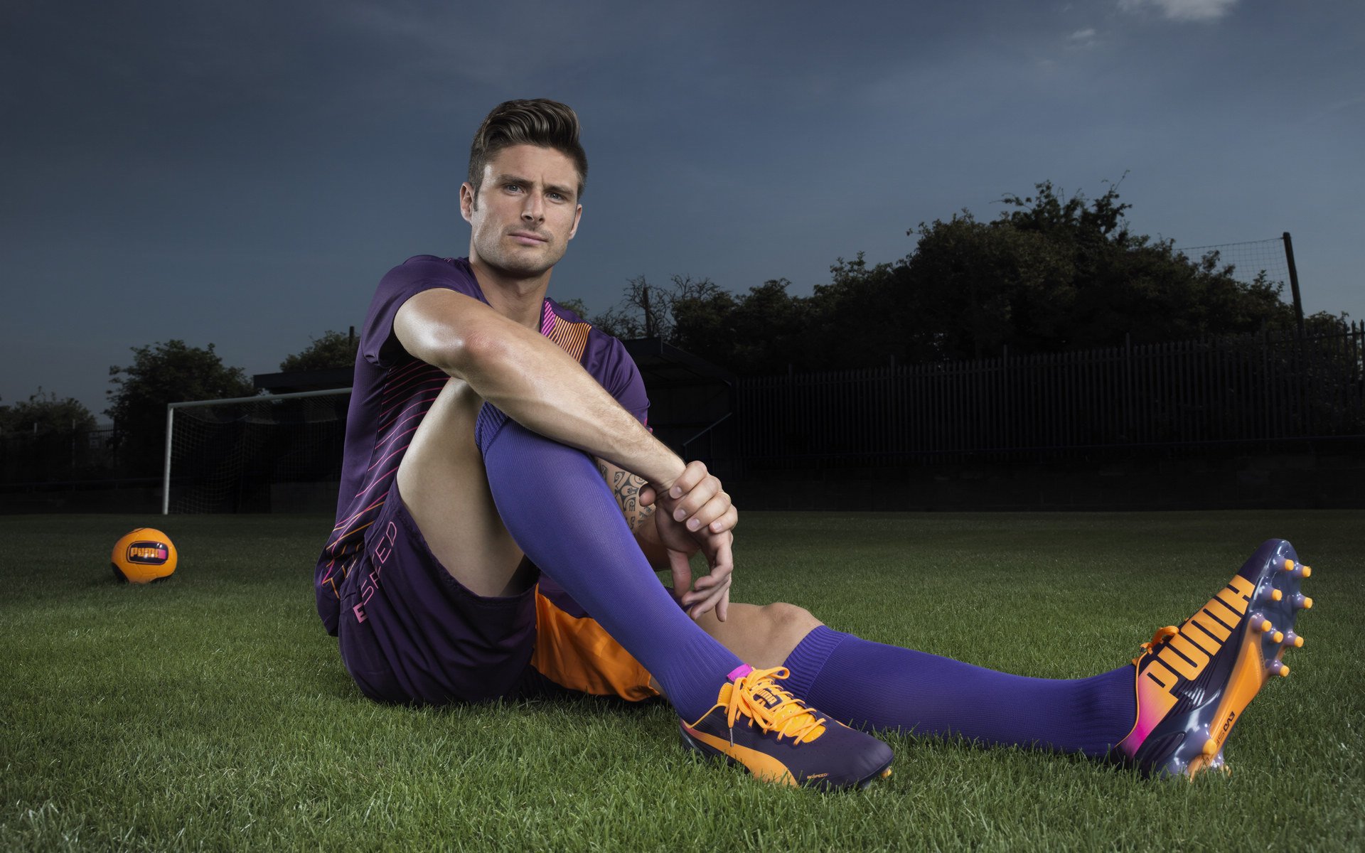 爱游戏电脑版官网-罗马锋线射术精湛连续贡献关键进球，罗马中锋